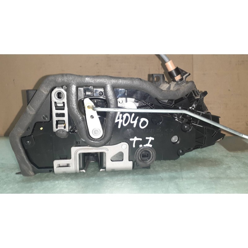 Recambio de cerradura puerta trasera izquierda para bmw serie 1 lim. (f40) 118i referencia OEM IAM 45473123 A046465 182838
