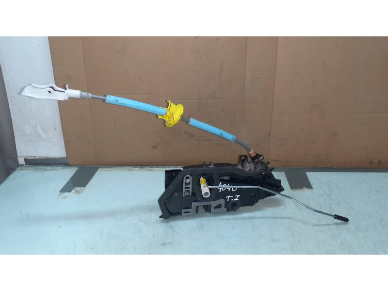 Recambio de cerradura puerta trasera izquierda para bmw serie 1 lim. (f40) 118i referencia OEM IAM 45473123 A046465 182838