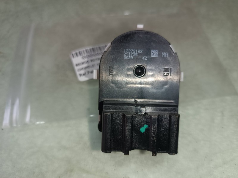 Recambio de mando retrovisor para chevrolet cruze lt referencia OEM IAM 13272182  