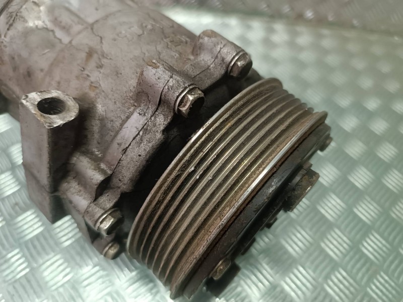 Recambio de compresor aire acondicionado para fiat qubo (300) dynamic referencia OEM IAM 51893889 SD6V12 SANDEN