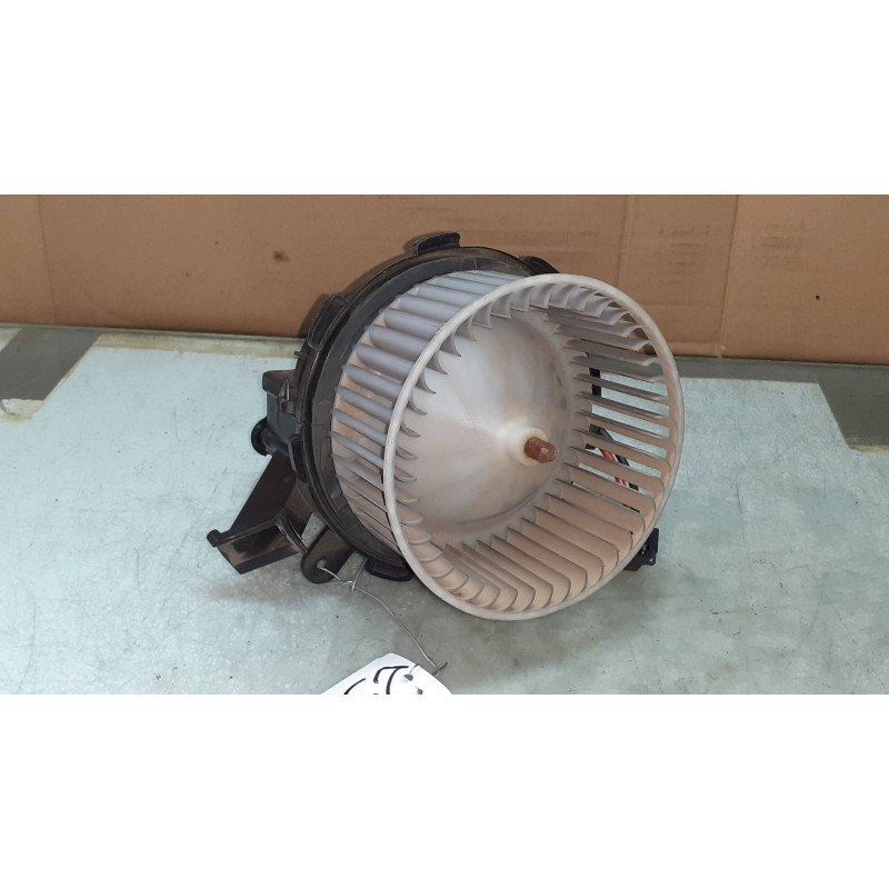 Recambio de ventilador calefaccion para audi a4 ber. (b8) basis referencia OEM IAM 8K1820021 500972772 