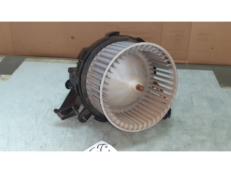 Recambio de ventilador calefaccion para audi a4 ber. (b8) basis referencia OEM IAM 8K1820021 500972772 