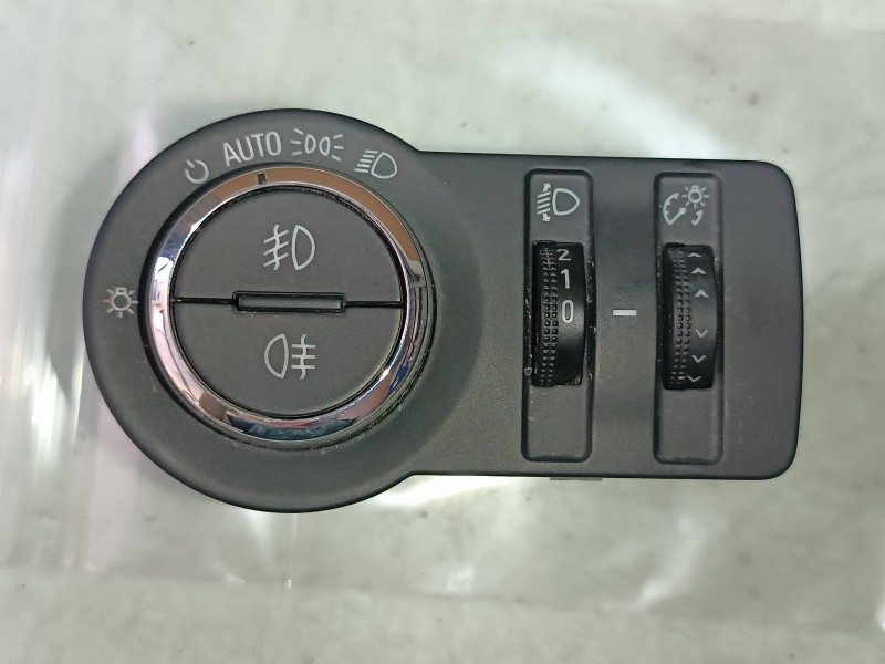 Recambio de mando luces para chevrolet cruze lt referencia OEM IAM 13301752 CONECTOR 9 PINES ANTINIEBLAS