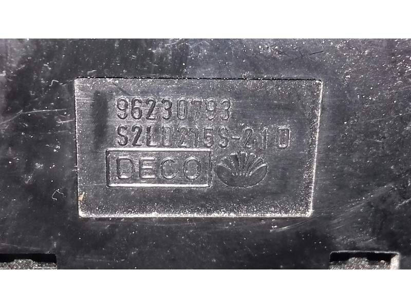 Recambio de mando elevalunas delantero izquierdo para daewoo lanos se referencia OEM IAM 621W01650 96230793 4+2 PINES