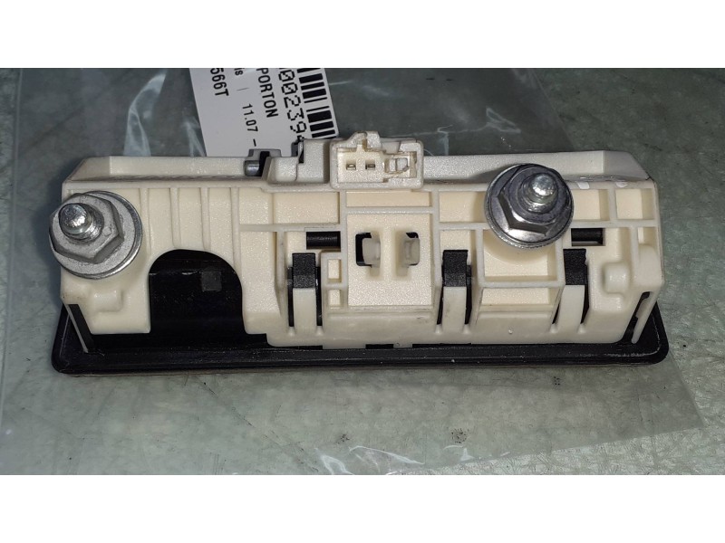 Recambio de maneta exterior porton para audi a4 ber. (b8) basis referencia OEM IAM 5N0827566T  