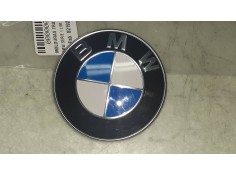 Recambio de molduras traseras para bmw serie 1 lim. (f40) 118i referencia OEM IAM 821923705 10333410 SOLO EMBLEMA
