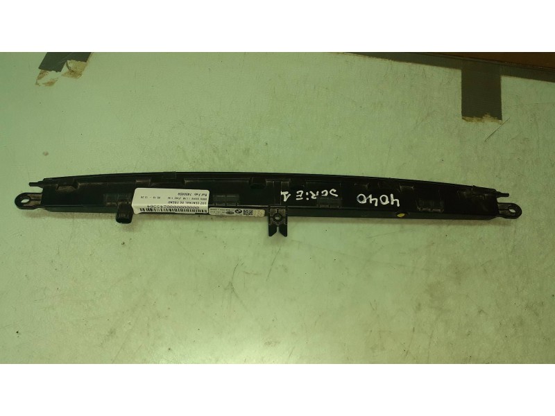 Recambio de luz central de freno para bmw serie 1 lim. (f40) 118i referencia OEM IAM 7450659 01373100 HELLA