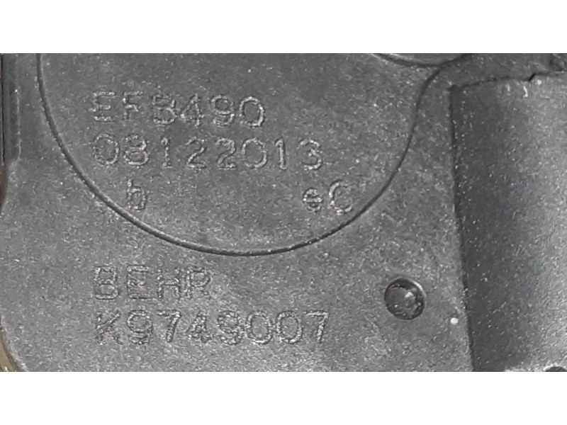 Recambio de motor calefaccion para audi a4 ber. (b8) basis referencia OEM IAM K9749007  CONECTOR 4 PINES