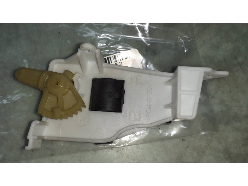 Recambio de motor calefaccion para audi a4 ber. (b8) basis referencia OEM IAM K9749007  CONECTOR 4 PINES