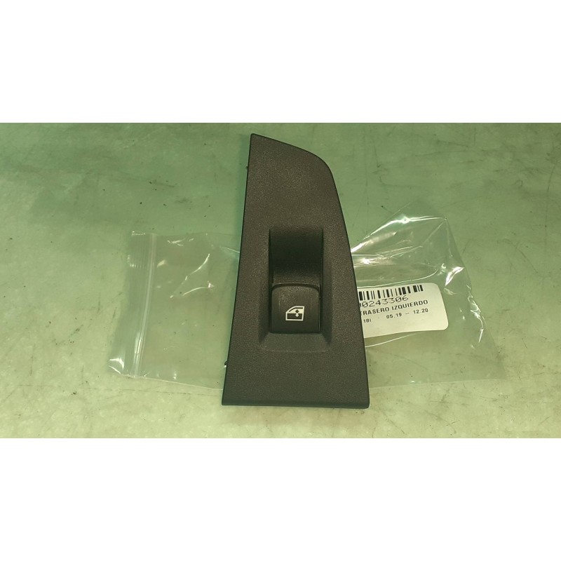 Recambio de mando elevalunas trasero izquierdo para bmw serie 1 lim. (f40) 118i referencia OEM IAM 7950756 7480261 10628510