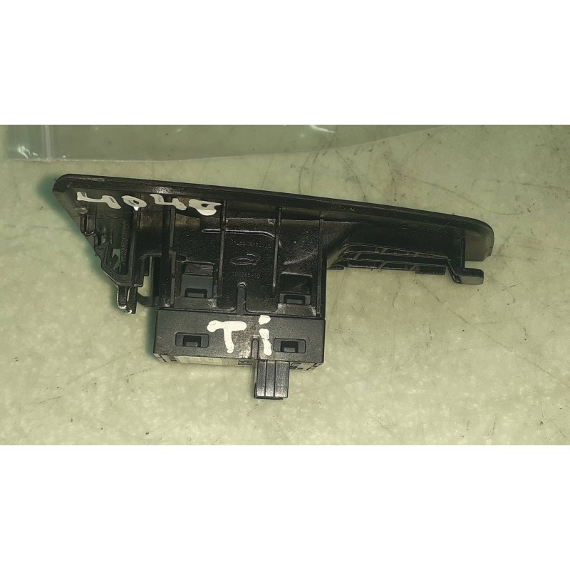 Recambio de mando elevalunas trasero izquierdo para bmw serie 1 lim. (f40) 118i referencia OEM IAM 7950756 7480261 10628510