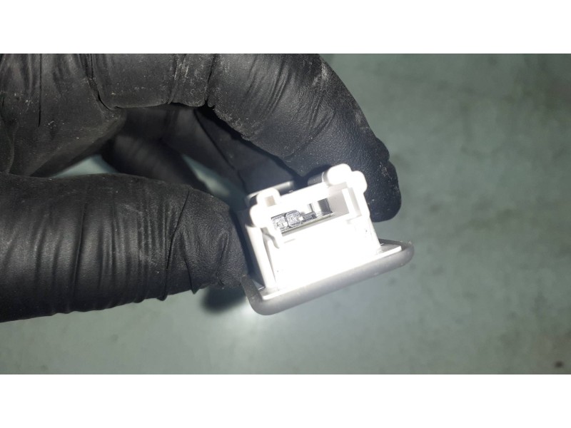 Recambio de piloto delantero izquierdo para bmw serie 1 lim. (f40) 118i referencia OEM IAM 6W947276302 1910271831 HELLA