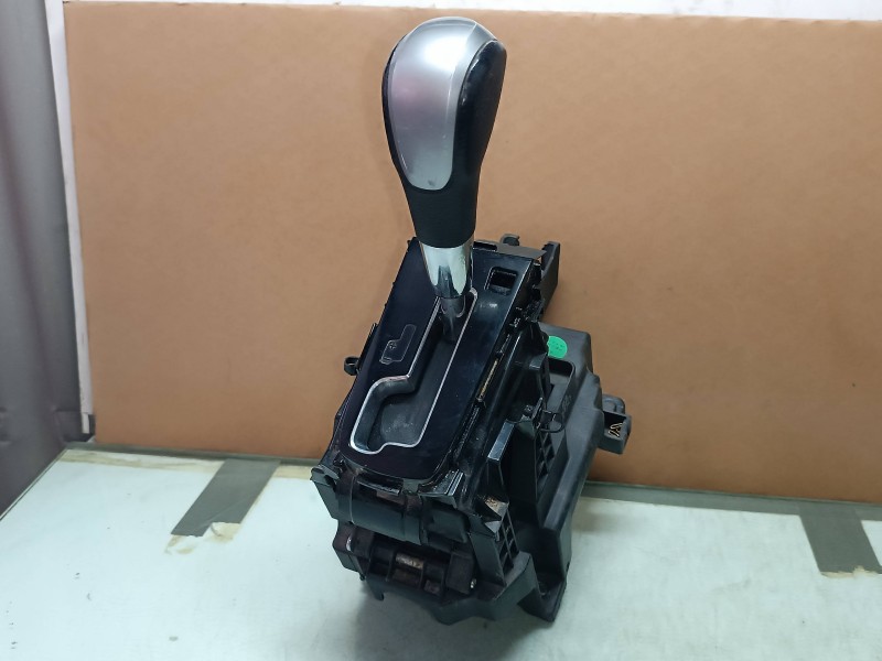 Recambio de palanca cambio para chevrolet cruze lt referencia OEM IAM   AUTOMATICO