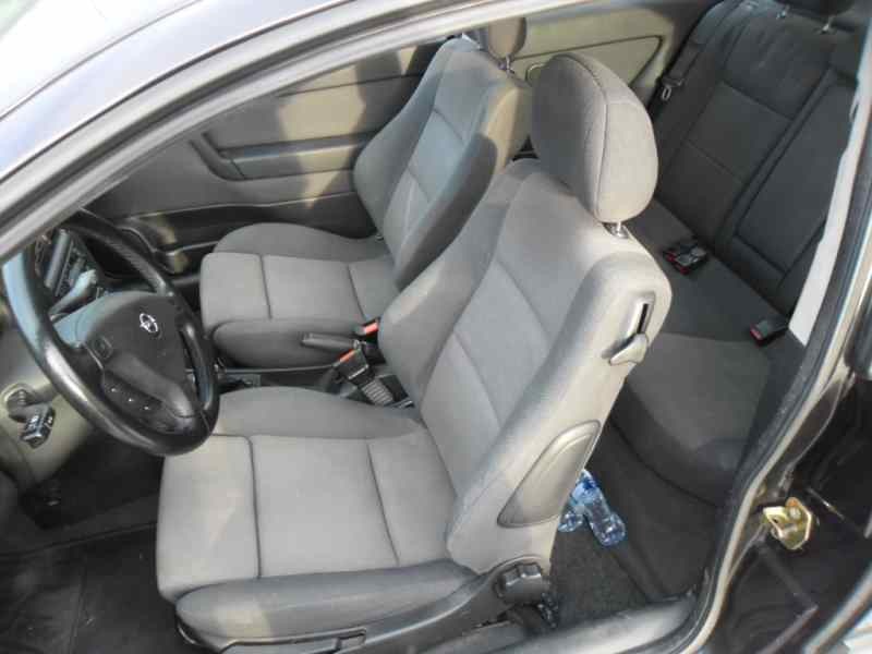 opel astra g berlina del año 2002