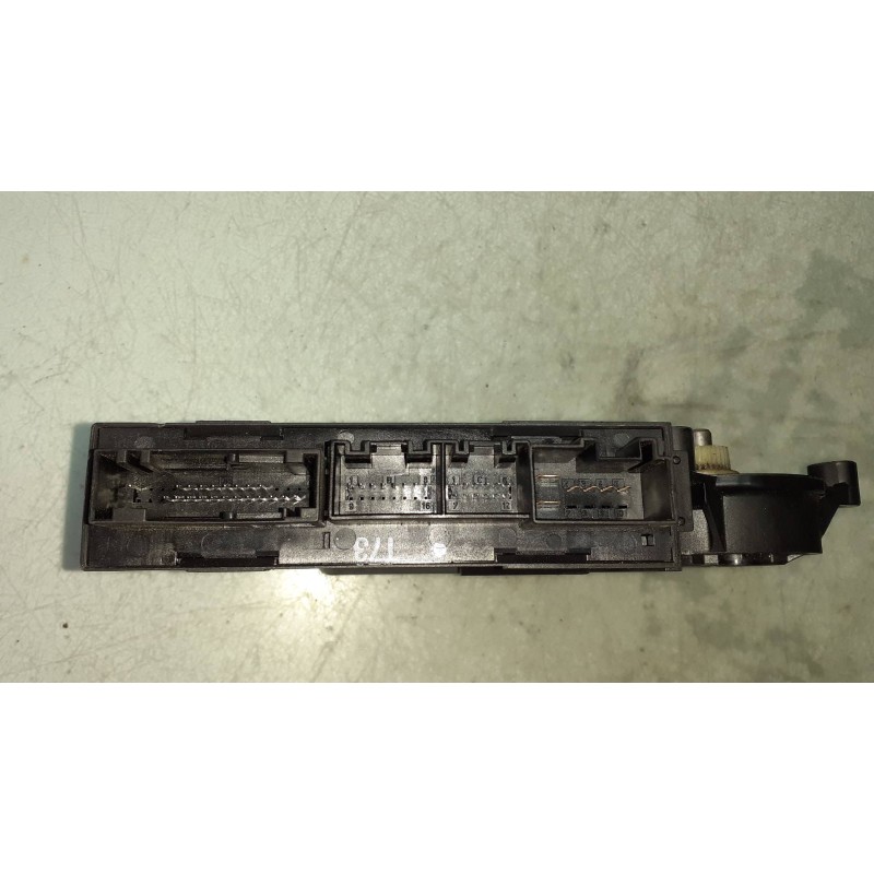 Recambio de motor elevalunas delantero derecho para audi a4 berlina (8e) 2.0 tdi 16v (103kw) referencia OEM IAM 8E1959802B  