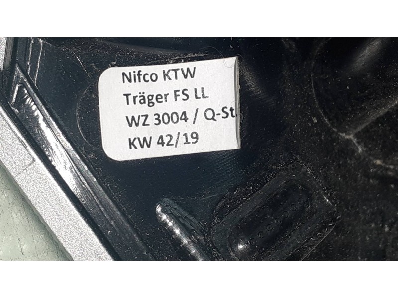 Recambio de salpicadero para bmw serie 1 lim. (f40) 118i referencia OEM IAM 6823302 2216190X T0537087