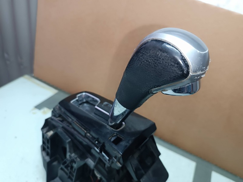 Recambio de palanca cambio para chevrolet cruze lt referencia OEM IAM   AUTOMATICO