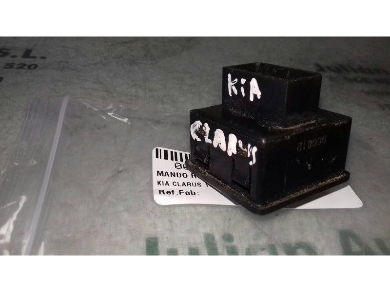Recambio de mando retrovisor para kia clarus 1.8 slx berlina referencia OEM IAM   4+3 PINES Recambio de mando retrovisor para kia clarus 1.8 slx berlina referencia OEM IAM   4+3 PINES