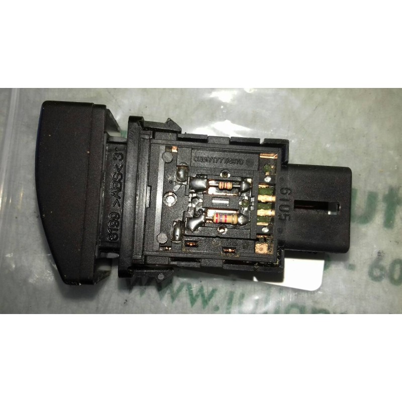 Recambio de interruptor para hyundai sonata (nf) 2.0 crdi comfort ii referencia OEM IAM 025917774970 4+2 PINES ANTINIEBLA