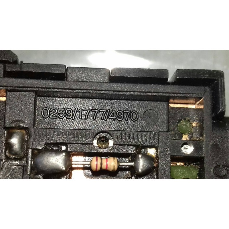 Recambio de interruptor para hyundai sonata (nf) 2.0 crdi comfort ii referencia OEM IAM 025917774970 4+2 PINES ANTINIEBLA