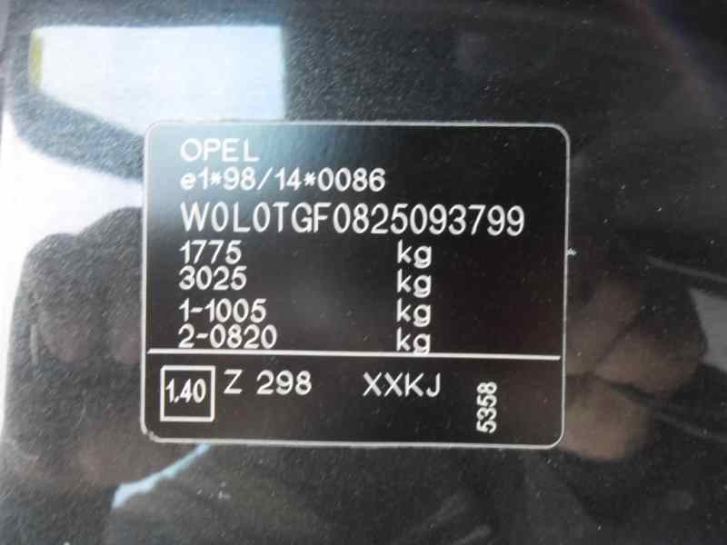 opel astra g berlina del año 2002