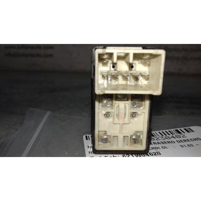 Recambio de mando elevalunas trasero derecho para hyundai accent (lc) crdi gl referencia OEM IAM 621W04620  5+2 PINES
