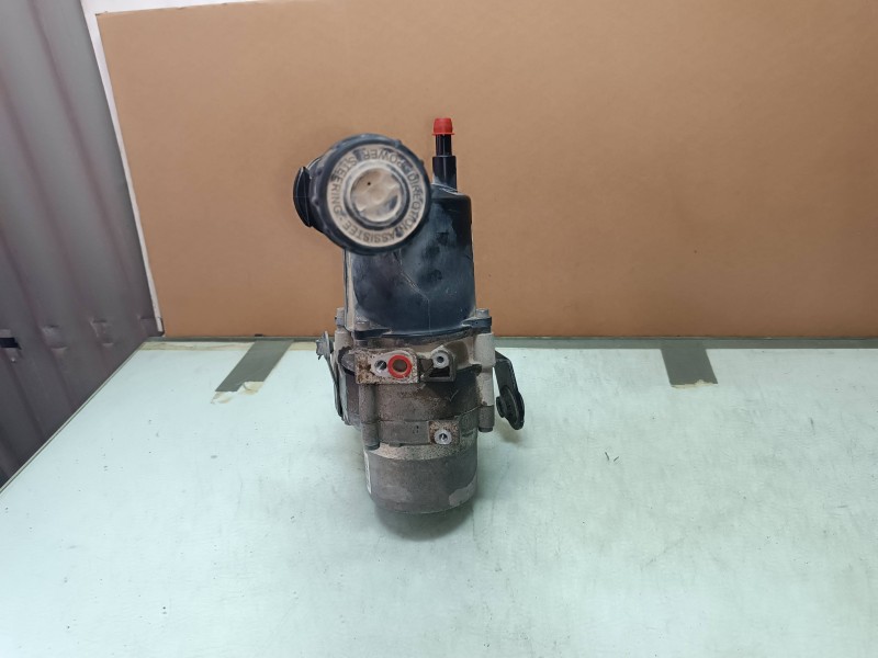 Recambio de bomba direccion para citroen c4 berlina collection referencia OEM IAM 9685590380 21602502 508150M