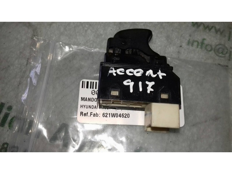 Recambio de mando elevalunas trasero derecho para hyundai accent (lc) crdi gl referencia OEM IAM 621W04620  5+2 PINES