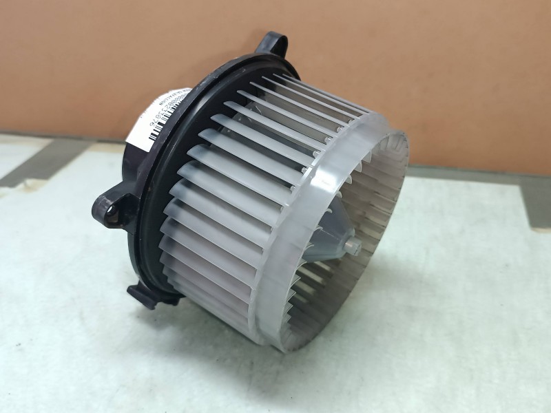 Recambio de ventilador calefaccion para chevrolet cruze lt referencia OEM IAM 5242710201 A100541038 CONECTOR 2 PINES