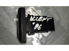 Recambio de warning para hyundai accent (lc) gls crdi referencia OEM IAM 864W0140  6+2 PINES 2