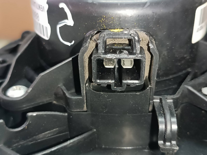 Recambio de ventilador calefaccion para chevrolet cruze lt referencia OEM IAM 5242710201 A100541038 CONECTOR 2 PINES