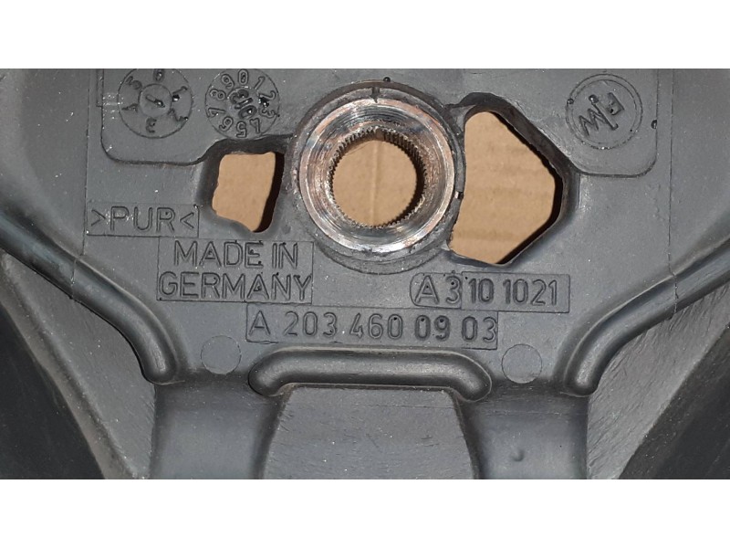 Recambio de volante para mercedes-benz clase c (w203) berlina 270 cdi (203.016) referencia OEM IAM A2034600903 A3101021 PIEL