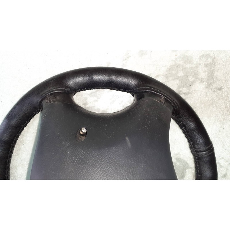 Recambio de volante para mercedes-benz clase c (w203) berlina 270 cdi (203.016) referencia OEM IAM A2034600903 A3101021 PIEL