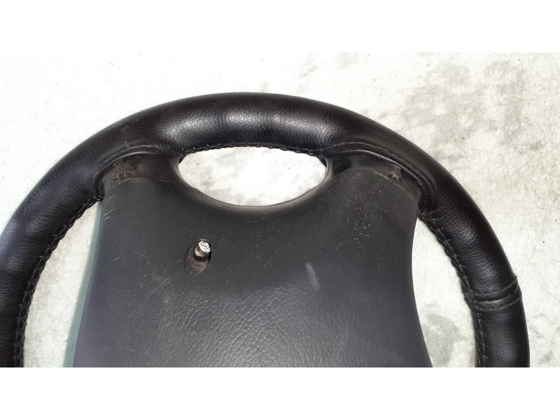 Recambio de volante para mercedes-benz clase c (w203) berlina 270 cdi (203.016) referencia OEM IAM A2034600903 A3101021 PIEL