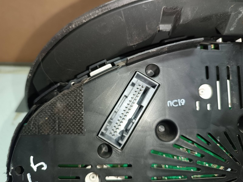 Recambio de cuadro instrumentos para chevrolet cruze lt referencia OEM IAM 95981272  GM