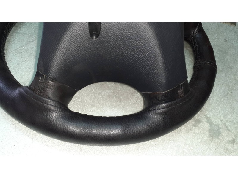 Recambio de volante para mercedes-benz clase c (w203) berlina 270 cdi (203.016) referencia OEM IAM A2034600903 A3101021 PIEL