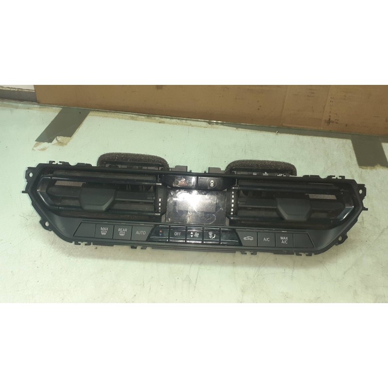 Recambio de mando multifuncion para bmw serie 1 lim. (f40) 118i referencia OEM IAM 21641102 24110400 PANEL REJILLAS AIRE