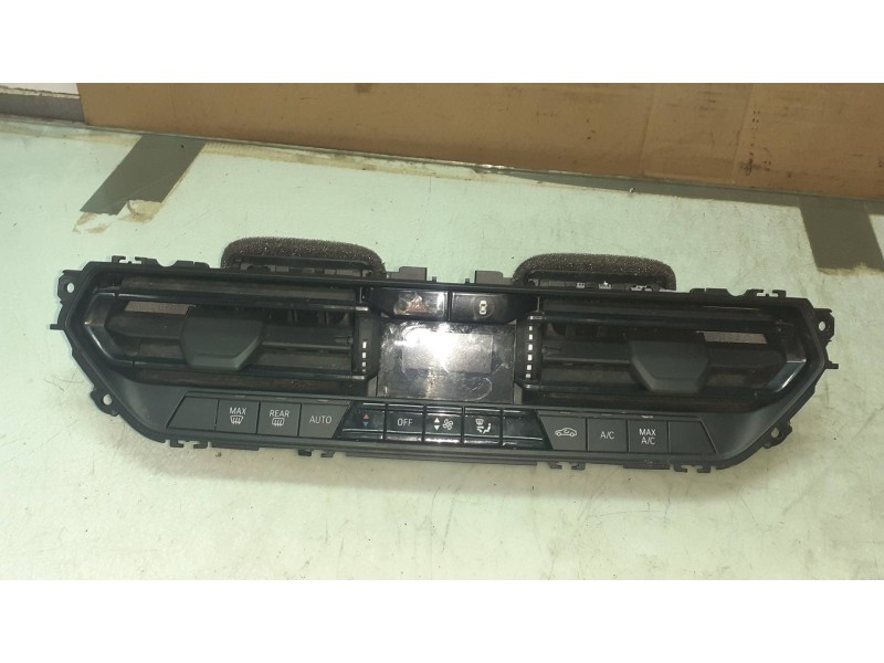 Recambio de mando multifuncion para bmw serie 1 lim. (f40) 118i referencia OEM IAM 21641102 24110400 PANEL REJILLAS AIRE