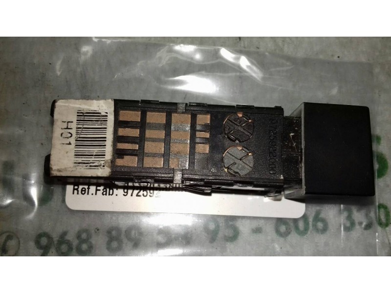 Recambio de interruptor para hyundai getz (tb) 1.5 crdi referencia OEM IAM 9725922000 621W01391 LUNA TERMICA