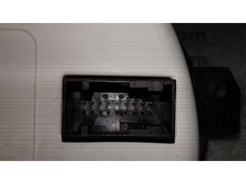 Recambio de cuadro instrumentos para citroen c2 sx referencia OEM IAM P9652008280H 216755971 216672523