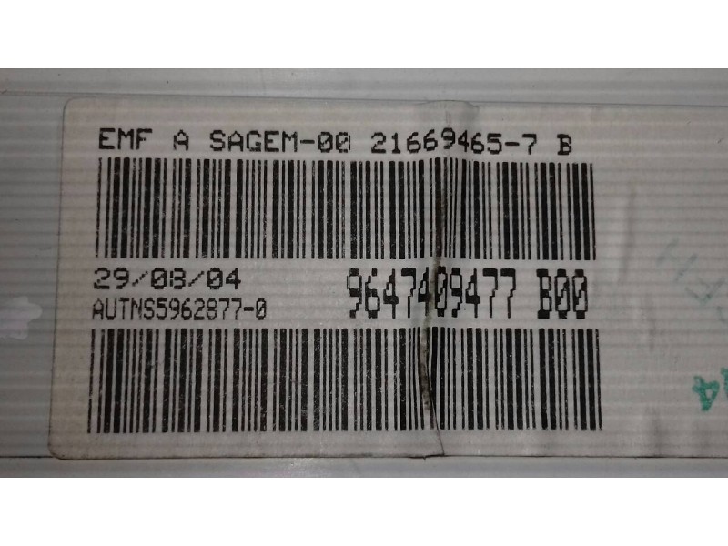 Recambio de pantalla multifuncion para citroen c2 sx referencia OEM IAM 9647409477B 216543008 SAGEM