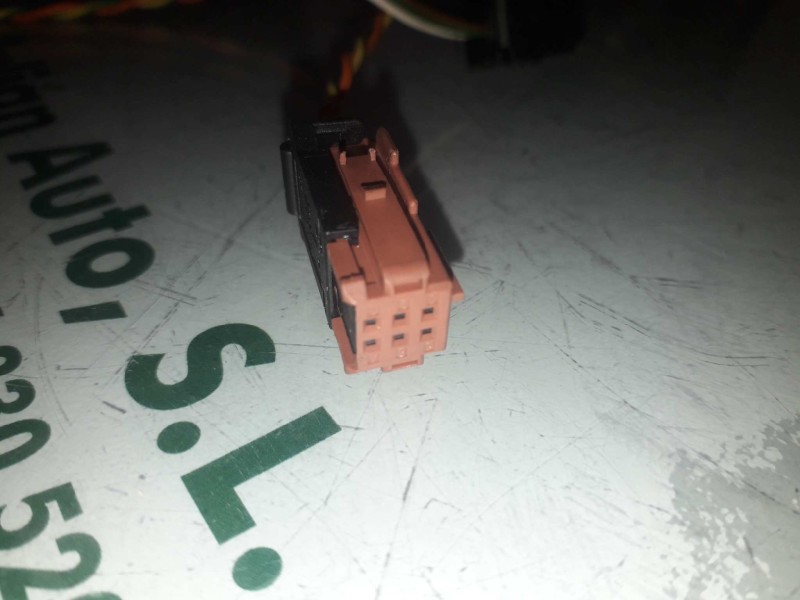 Recambio de retrovisor derecho para peugeot 307 break / sw (s1) sw referencia OEM IAM PP916070  ELECTRICO