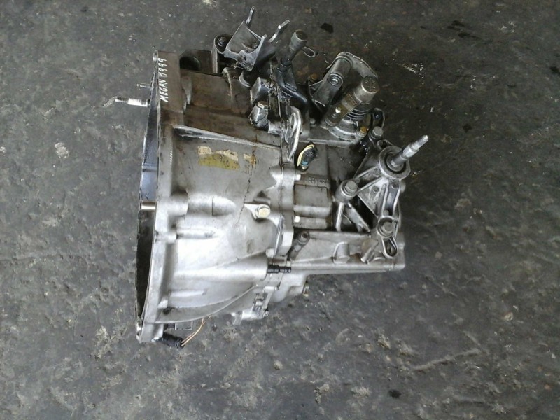 Recambio de caja cambios para renault megane ii berlina 5p confort authentique referencia OEM IAM ND0001 ND0001A232409 6 VELOCID