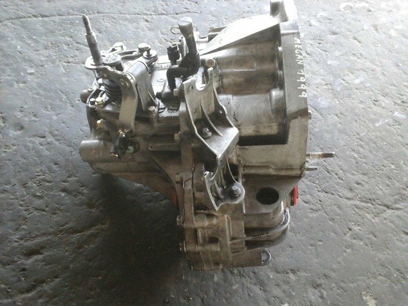 Recambio de caja cambios para renault megane ii berlina 5p confort authentique referencia OEM IAM ND0001 ND0001A232409 6 VELOCID