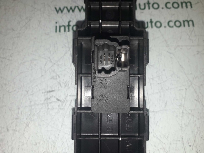 Recambio de mando elevalunas delantero derecho para peugeot 307 break / sw (s1) sw referencia OEM IAM 96351625XT 13569 