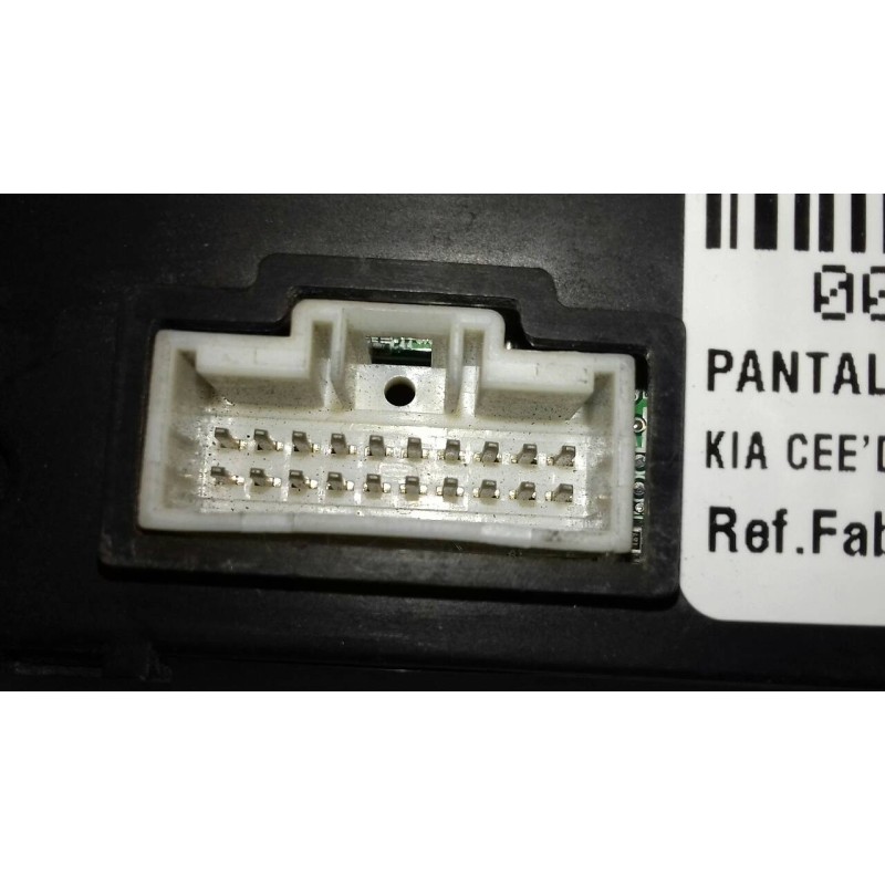 Recambio de pantalla multifuncion para kia cee´d concept referencia OEM IAM 94510A2000WK 94510A2000 10+10 PINES