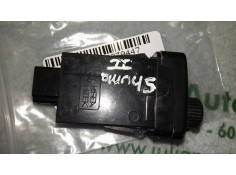 Recambio de interruptor para kia shuma ii 1.6 ls 4 berlina referencia OEM IAM  2+1 PINES REGULACION LUCES 2