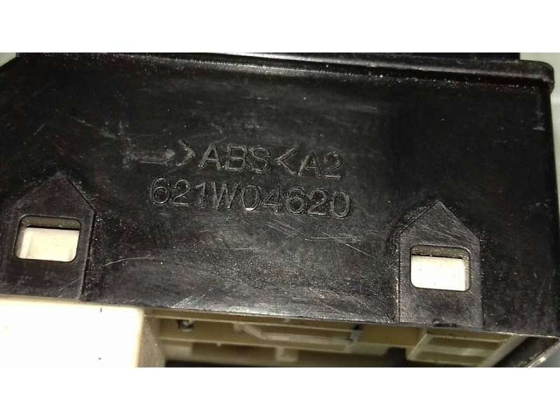 Recambio de mando elevalunas trasero izquierdo para hyundai accent (lc) gls referencia OEM IAM 621W04620  5+1 PINES