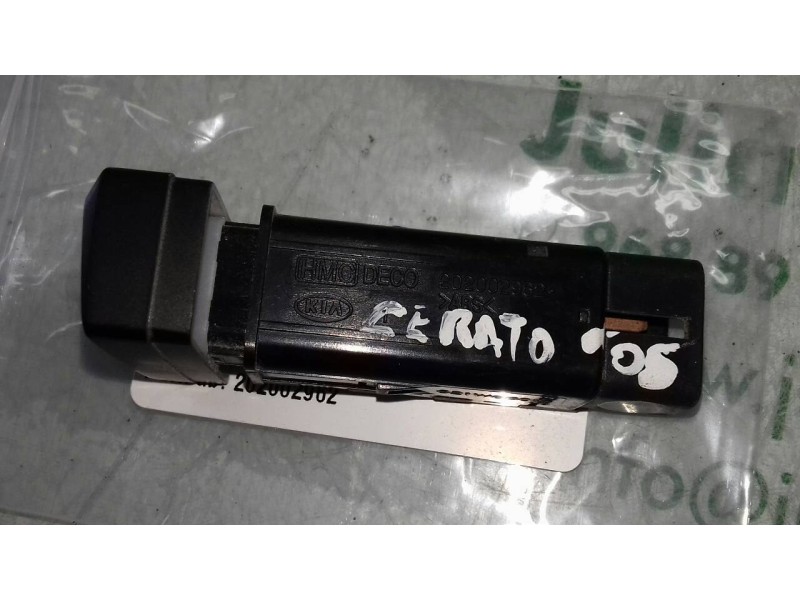 Recambio de interruptor para kia cerato 1.5 lx crdi familiar (5-ptas.) referencia OEM IAM 202002962 4+2 PINES TRIP