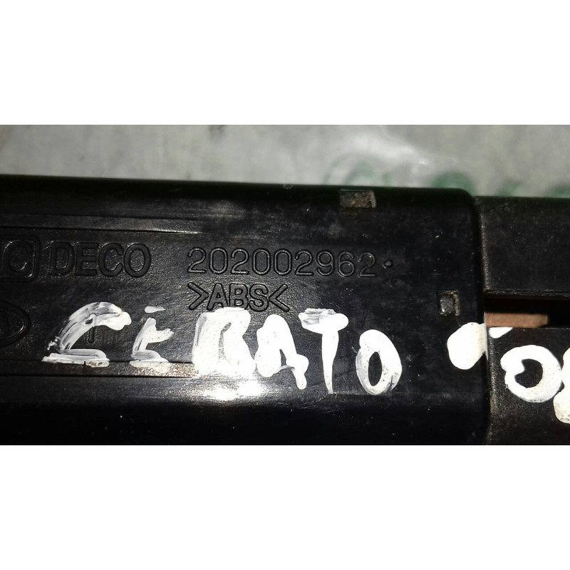 Recambio de interruptor para kia cerato 1.5 lx crdi familiar (5-ptas.) referencia OEM IAM 202002962 4+2 PINES TRIP